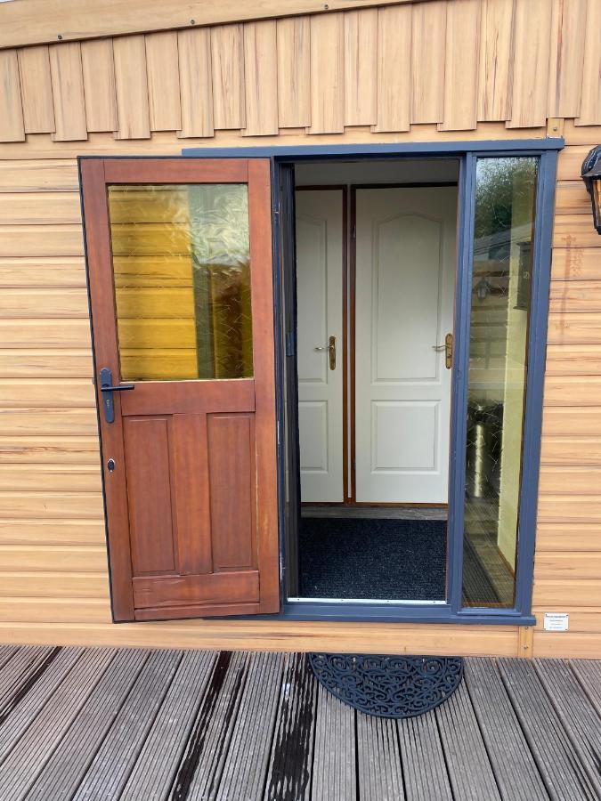 Hotel C'Est La Vie Houseboat Nederhorst den Berg Exterior foto